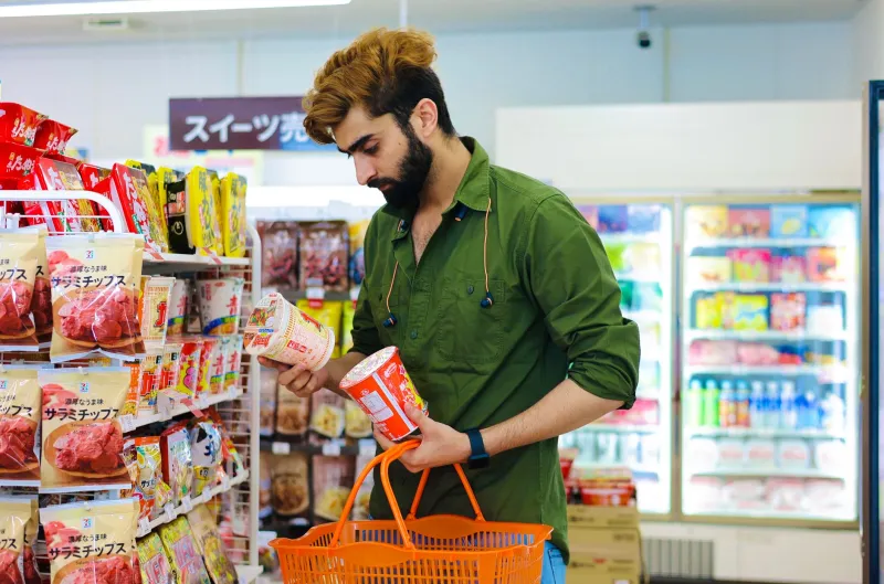 The Yellow Label You Hid in the Back of the Cabinet: How Generic Groceries Stopped Being Embarrassing